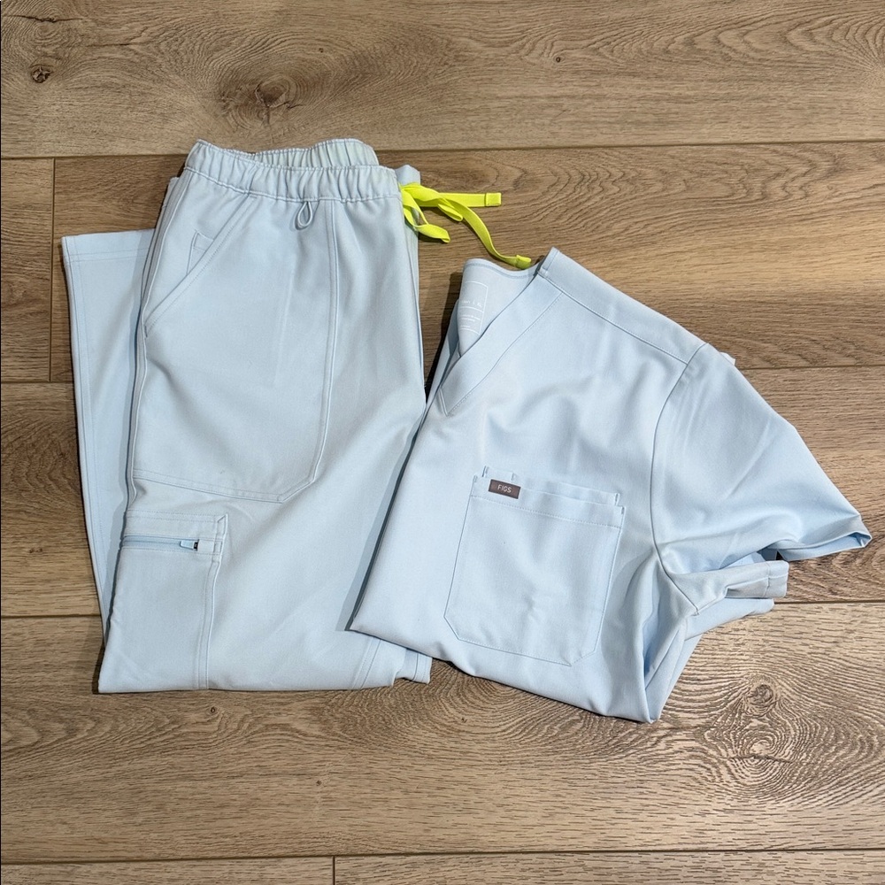 Figs Light Blue Men's Scrub Pants and Top